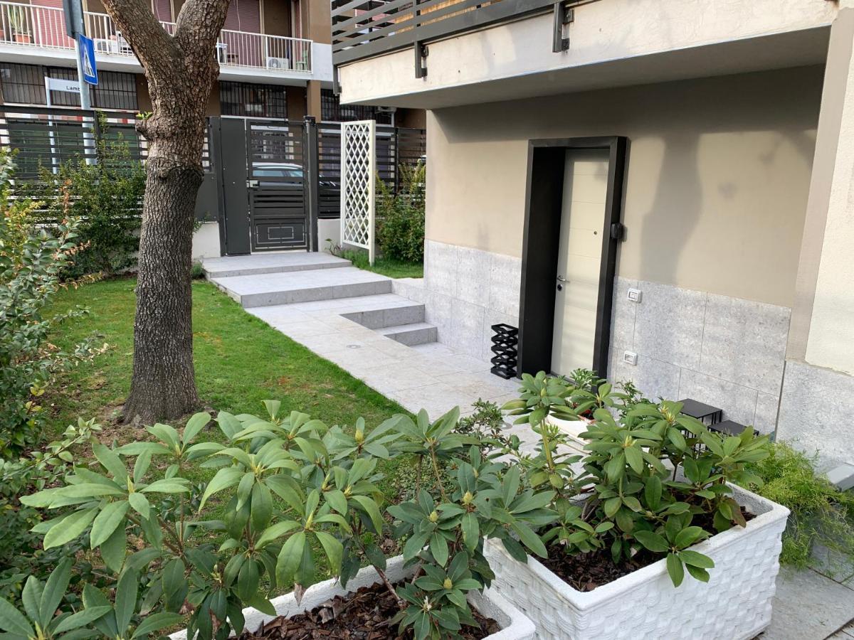 Papero Rosso Apartment Rozzano Ngoại thất bức ảnh